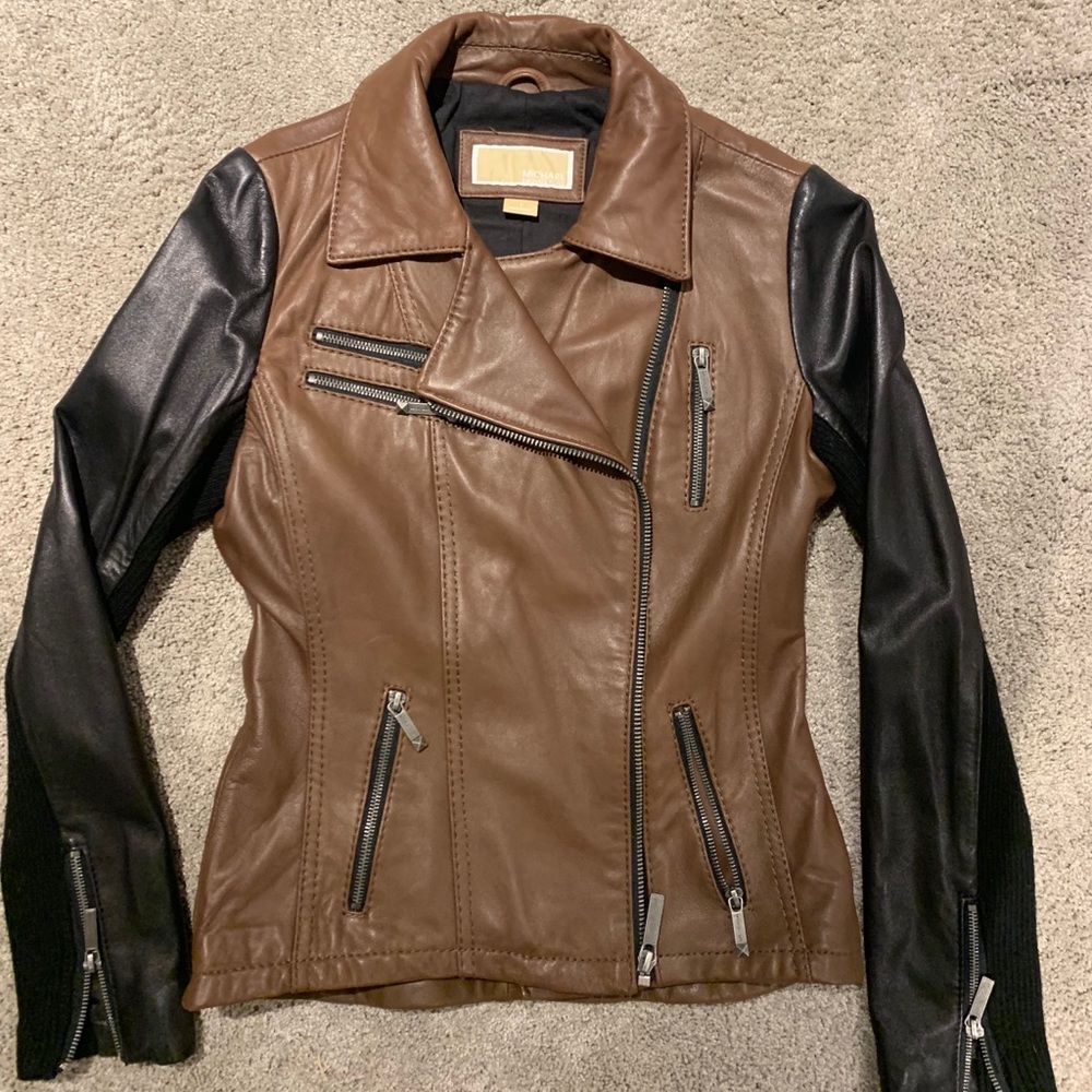 lk szS *SOLD*